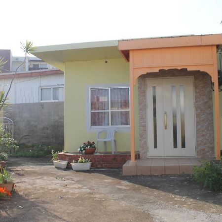 Guest House Mala Pua Chatan Exterior photo